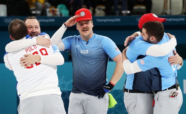 Amerykanie zdobyli złoty medal w curlingu. Wyjątkowy gość na trybunach