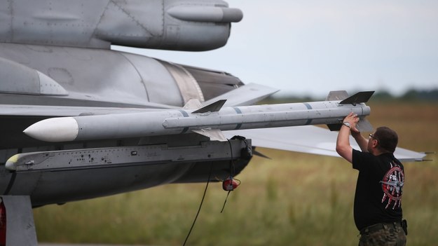Jest zgoda za sprzedaż Polsce pocisków do F-16