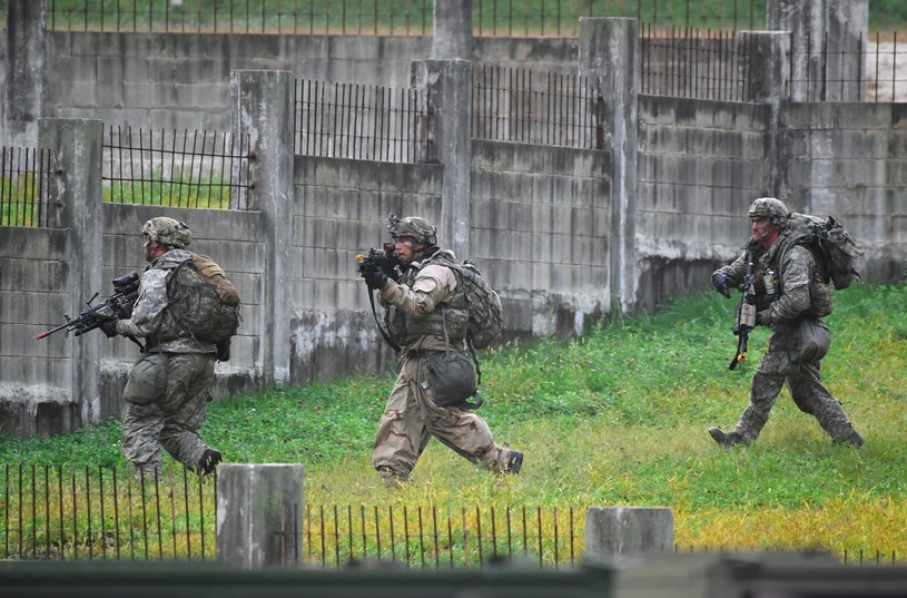 Amerykańscy żołnierze podczas ćwiczeń w Korei Południowej /JUNG YEON-JE /AFP