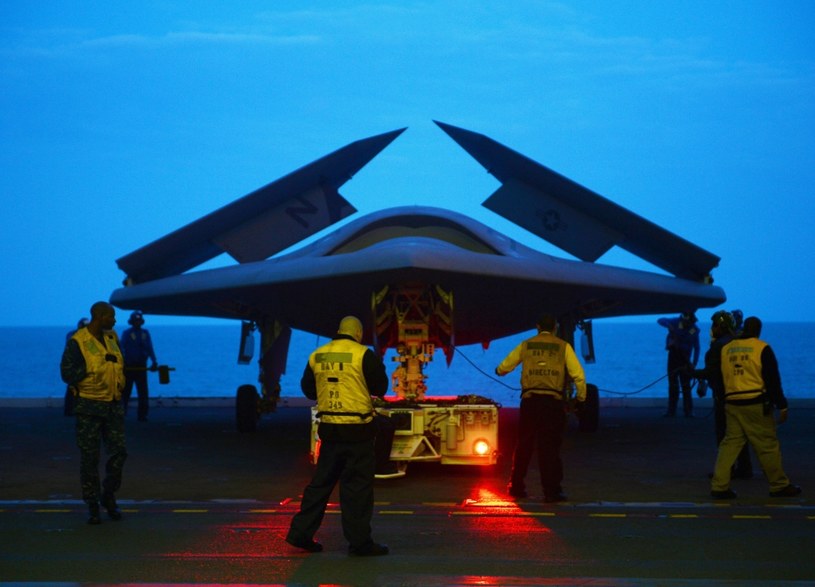Amerykańska piechota morska jest w czołówce sił zbrojnych wykorzystujących nowe technologie. Tu: testy drona X-47B /AFP