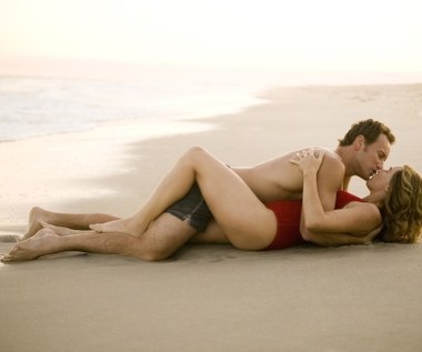 Amerykański aktor Patrick Wilson obchodzi 45. urodziny. Nie wszyscy wiedzą, że jego żoną jest Polka Dagmara Domińczyk.

Ważne miejsce w filmografii aktora zajmuje rola w "Aniołach w Ameryce" Mike'a Nicholsa, za którą Wilson został uhonorowany nominacjami do Złotego Globu i nagrody Emmy. W miniserialu na podstawie sztuki Tony'ego Kushnera, wyróżnionym Złotym Globem i nagrodą Emmy w 2004 r., Wilson wystąpił w towarzystwie Meryl Streep, Ala Pacino, Mary-Louise Parker oraz Emmy Thompson.