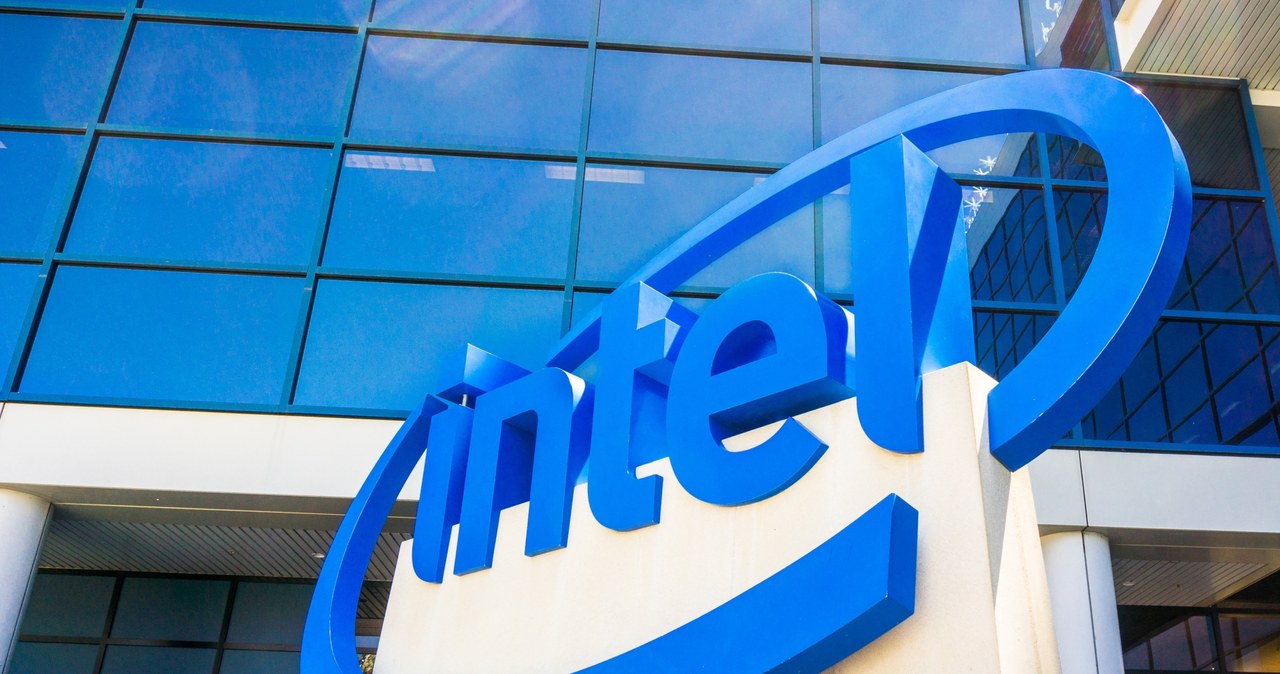 Amerykański gigant Intel chce zbudować w jednym z krajów Unii osiem fabryk chipów za 80 mld euro /123RF/PICSEL