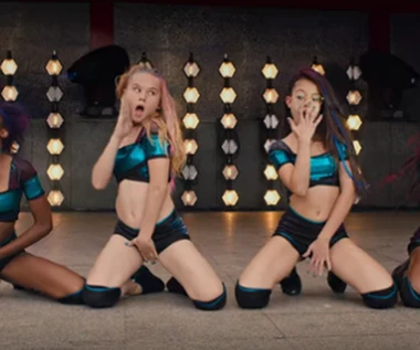 Amerykański kongresmen chce śledztwa w sprawie filmu "Gwiazdeczki"