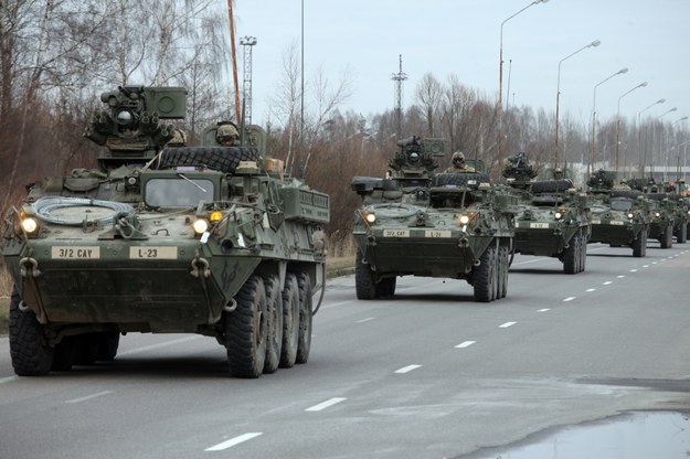 Amerykański konwój wojskowy na granicy w Budzisku /Artur Reszko /PAP/EPA