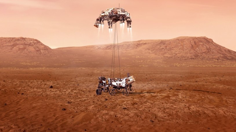 Amerykański łazik i pierwszy dron bezpiecznie wylądowały na Marsie [FILM] /Geekweek