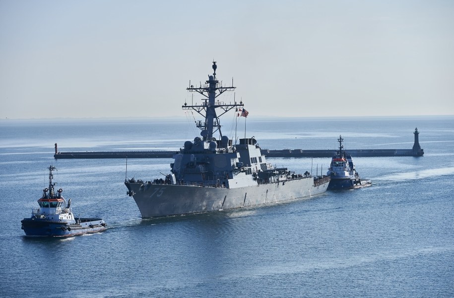 Amerykański niszczyciel USS Donald Cook / 	Adam Warżawa    /PAP