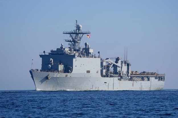 Amerykański okręt transportowo-desantowy USS Gunston Hall wypłynął z portu w Wirginii /MARCUS BRANDT /PAP/DPA