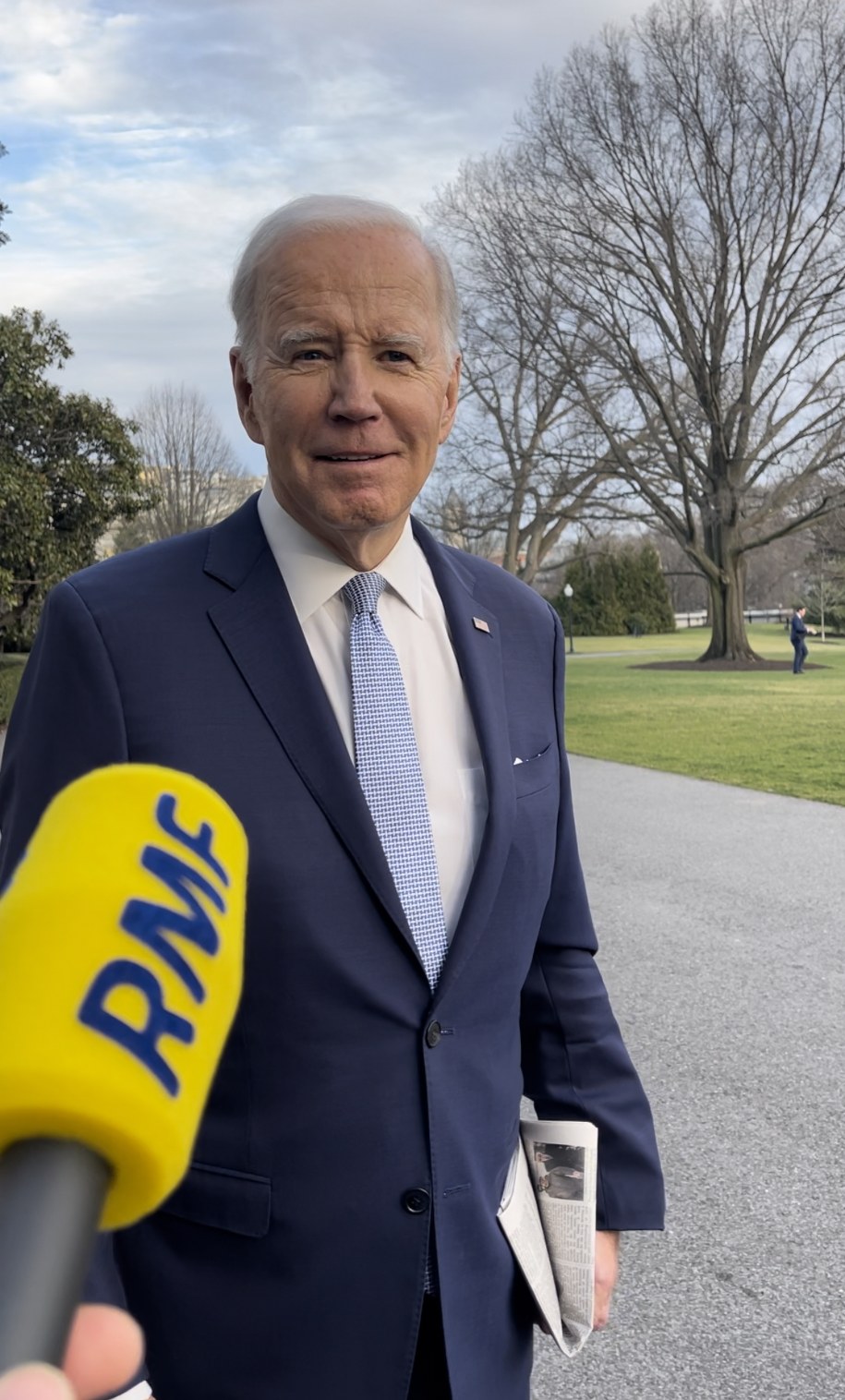 Amerykański przywódca podszedł do dziennikarzy przed Białym Domem w drodze do śmigłowca Marine One /Paweł Żuchowski /RMF FM