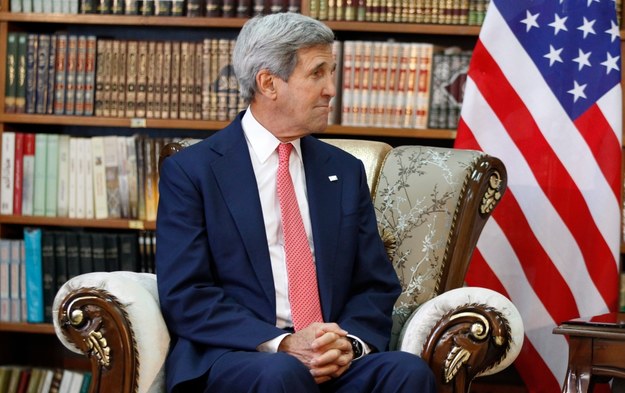 Amerykański sekretarz stanu John Kerry w Bagdadzie /THAIER AL-SUDANI  /PAP/EPA