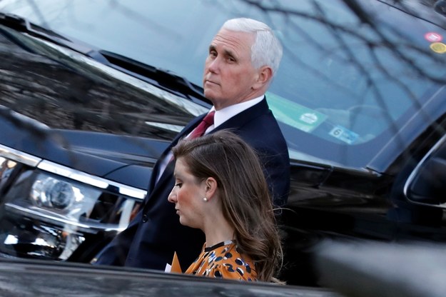 Amerykański wiceprezydent Mike Pence /YURI GRIPAS / POOL /PAP/EPA