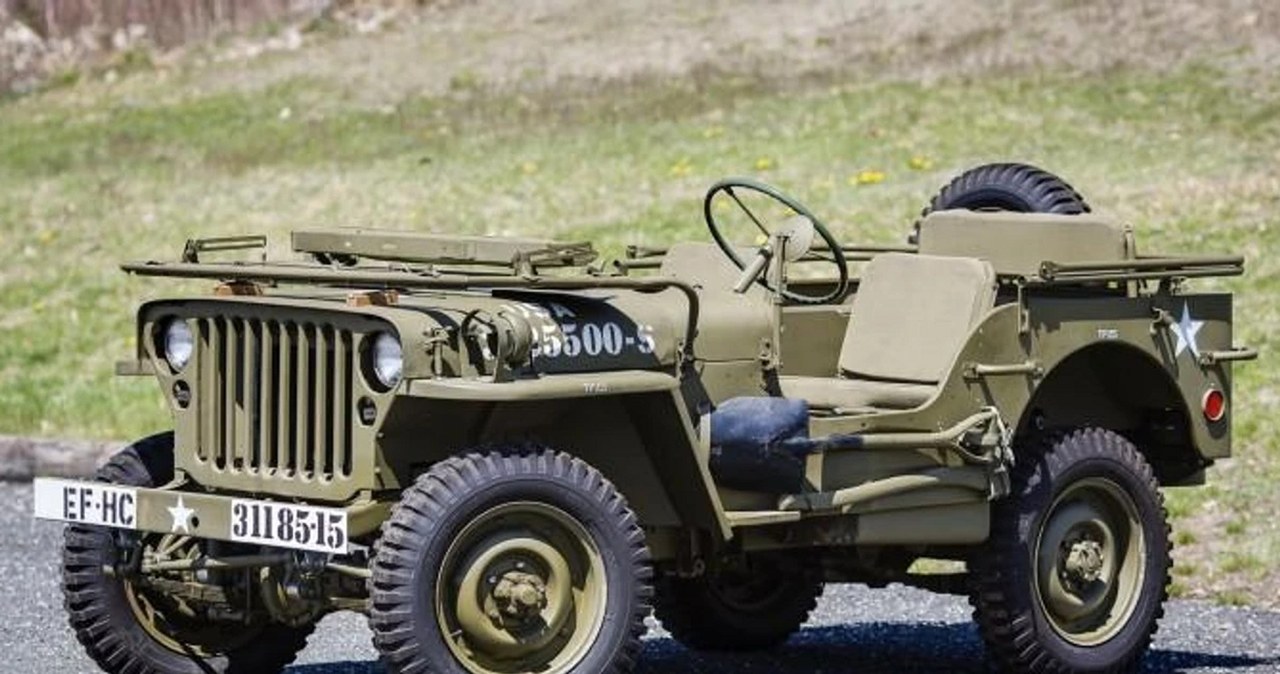 Amerykański Willys MB z 1944 roku /123RF/PICSEL