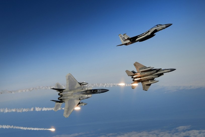Amerykańskie F-15C Eagles /Cover Images /East News