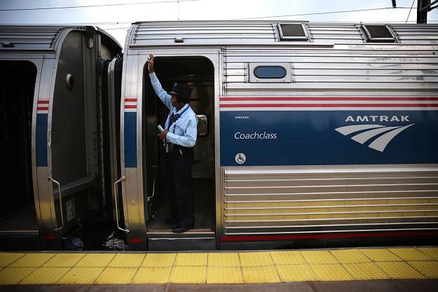 Amerykańskie linie kolejowe Amtrak wprowadzają od czwartku opłaty za nadbagaż /AFP
