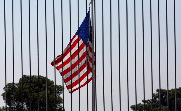 Amerykańskie placówki dyplomatyczne znowu otwarte