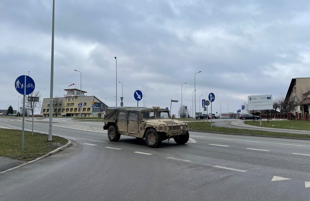 Amerykańskie wojsko nie wyklucza pozostania w okolicach lotniska w podrzeszowskiej Jasionce nawet 10 lat /RMF FM