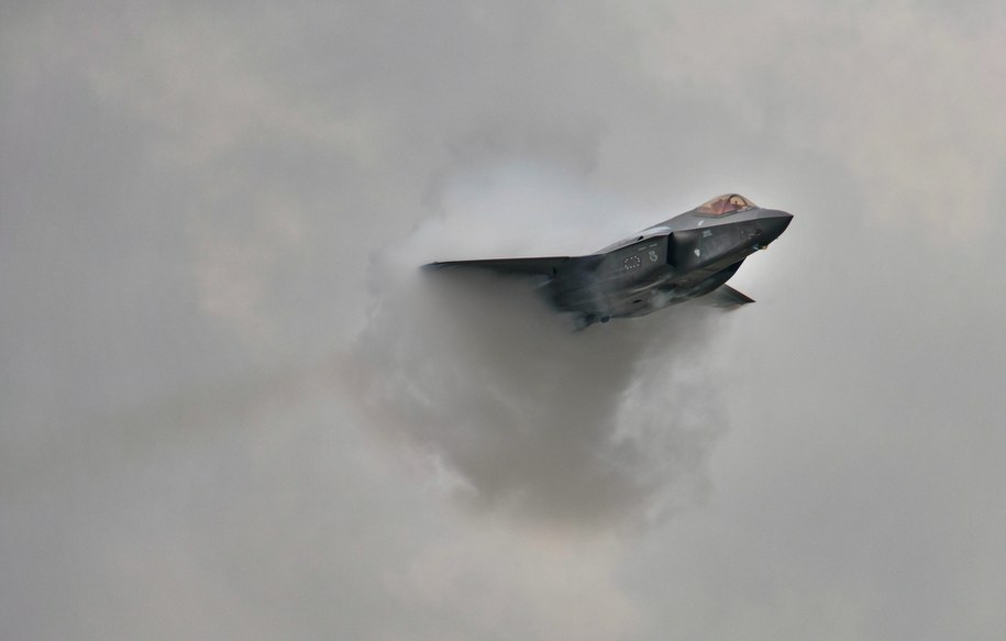 Amerykańskie wojsko zestrzeliło we wtorek irańskiego drona. Zestrzelnia dokonał F-35 /Shutterstock