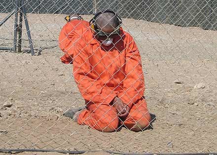 Amnesty International domaga się zamknięcia Guantanamo /