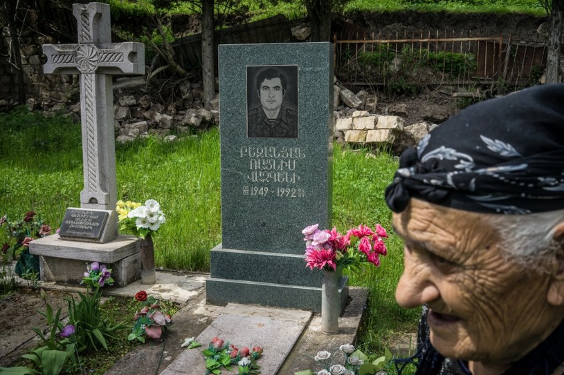 Amnesty International: "Zarówno w Armenii, jak i w Azerbejdżanie starsi ludzie z trudem odbudowują swoje życie po wysiedleniu" / Brendan Hoffman/Getty Images /Getty Images