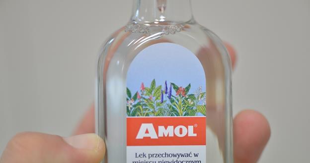 Amol w butelkach 250 ml został wycofany ze sprzedaży /PAP