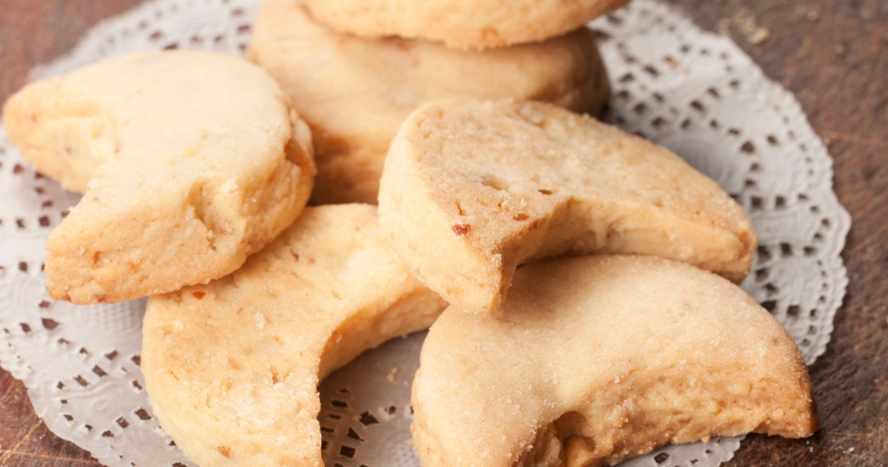 Amoniaczki sprawdzą się również jako słodka przekąska na zbliżające się święta /Pixel