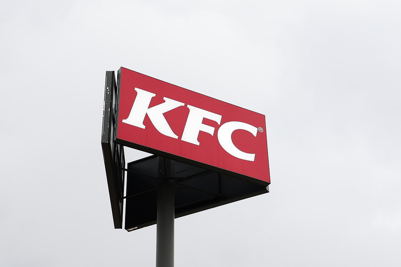 AmRest zawarł nową umowę na sprzedaż restauracji KFC w Rosji /JOAN CROS/NurPhoto /AFP