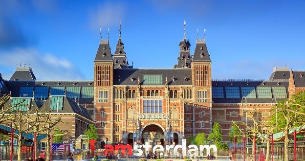 Amsterdam chce dyscyplinować niesfornych turystów /&copy;123RF/PICSEL