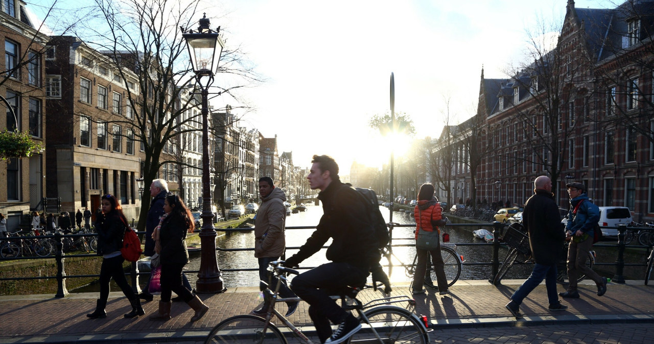 Amsterdam. Holenderski rząd chce karania za wykorzystywanie migrantów zarobkowych. Zdj. ilustracyjne /East News