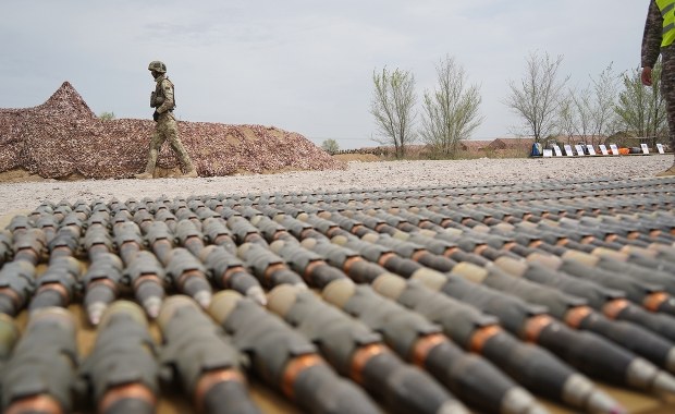 Amunicja dla Ukrainy. Polskie firmy zbrojeniowe czekają na zamówienia