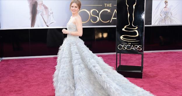 Amy Adams w kreacji, w której pojawiła się na tegorocznej oscarowej ceremonii, fot. Jason Merritt /Getty Images/Flash Press Media