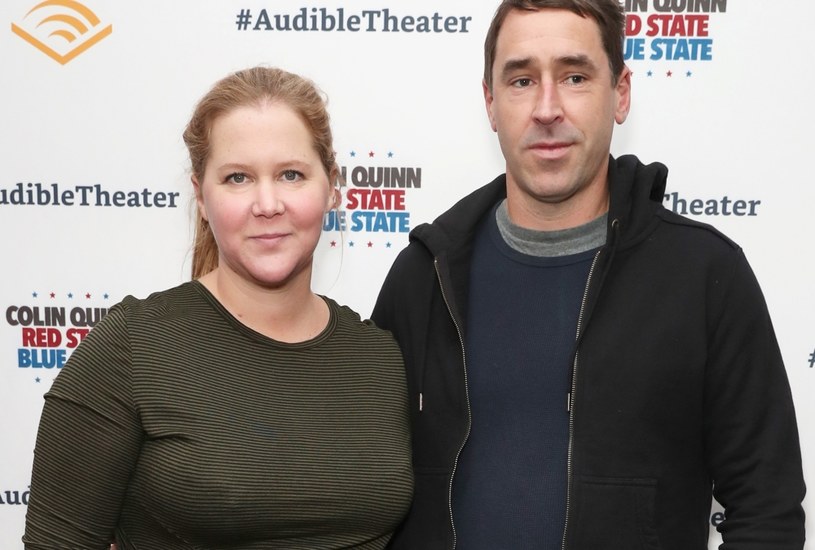 Amy Schumer z mężem na premierze teatralne /Cindy Ord /Getty Images