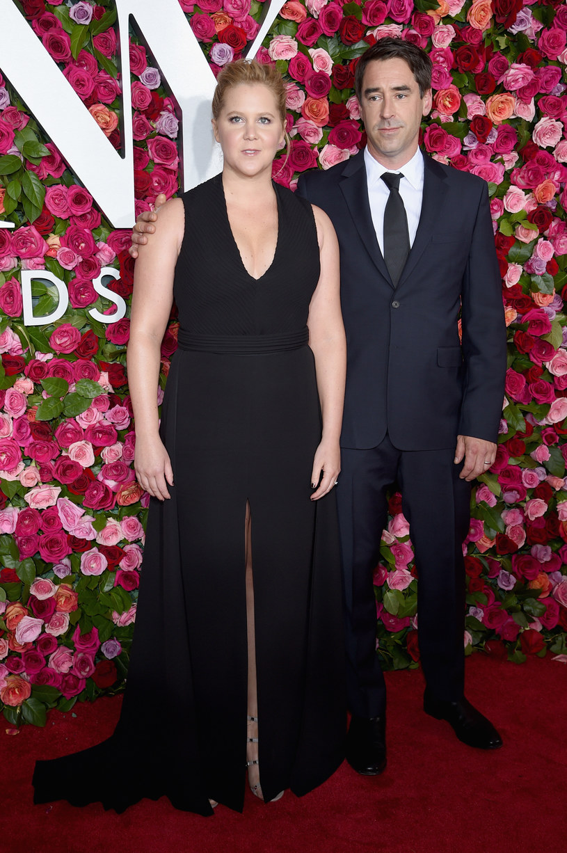 Amy Schumer z mężem /Dimitrios Kambouris /Getty Images