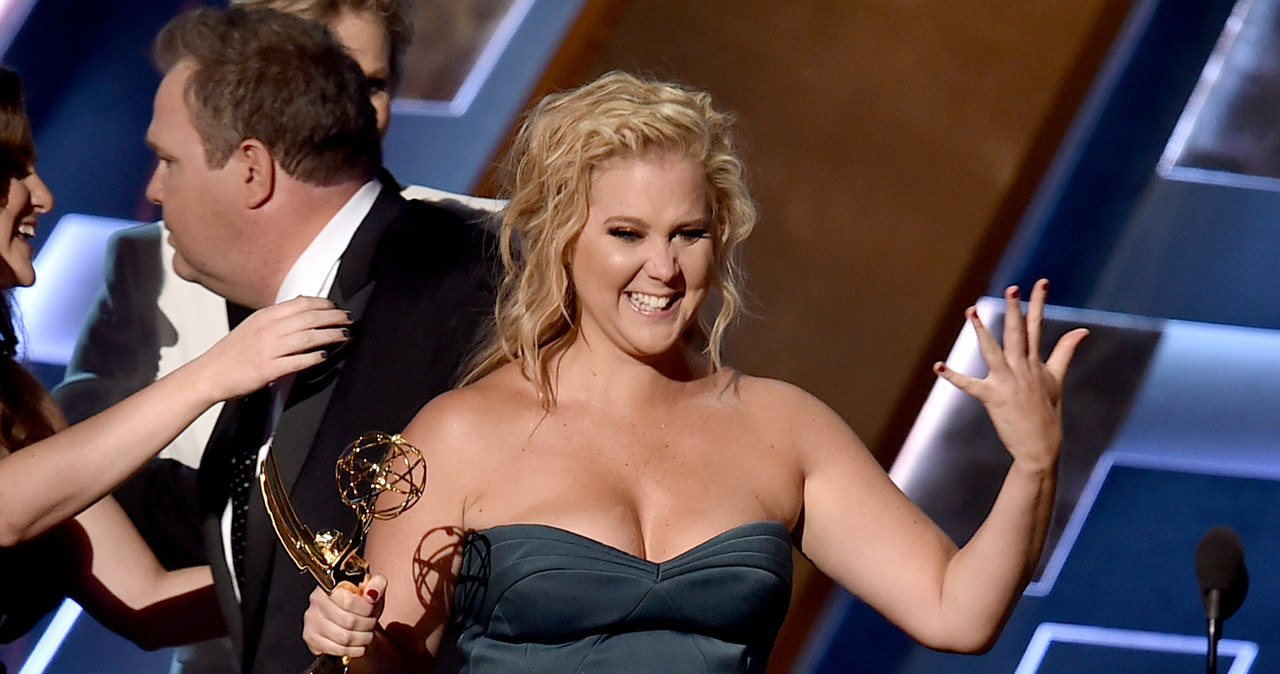 Amy Schumer ze statuetką Emmy /Kevin Winter /Getty Images