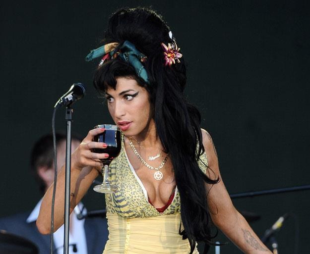 Amy Winehouse nie potrafiła oprzeć się swoim słabościom (fot. Carlos Alvarez) /Getty Images/Flash Press Media