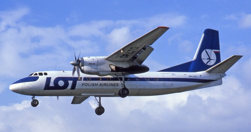 AN-24 w PLL LOT /Ralf Manteufel /Wikimedia