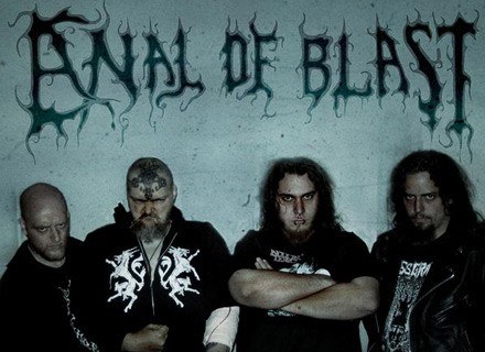 Anal Blast (Don Decker drugi z lewej) /