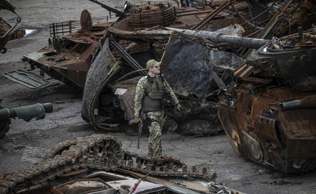 ​Analitycy: Do końca 2026 r. Rosjanom braknie pojazdów opancerzonych