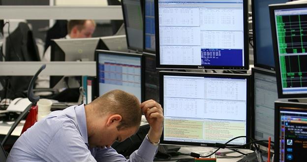 Analitycy obawiają się kiedy inwestorzy powiedzą "spawdzam" /AFP