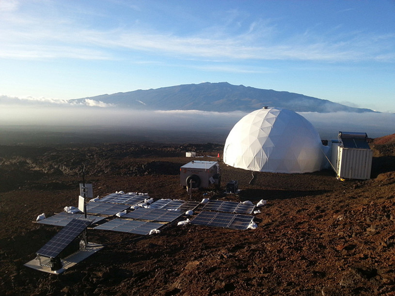 Analogowy habitat HI-SEAS na zboczach wulkanu Mauna Loa na Hawajach. M.in. tam bada się wpływ odosobnienia na ludzką psychikę. /NASA /materiał zewnętrzny