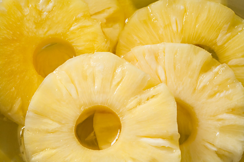 ananas na raka /© Photogenica
