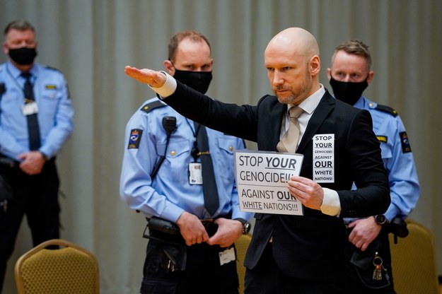 Anders Behring Breivik  przed sądem w Skien /OLE BERG-RUSTEN  /PAP/EPA