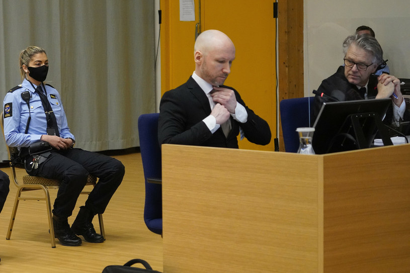Anders Breivik w sądzie /NTB Norway/Associated Press /East News