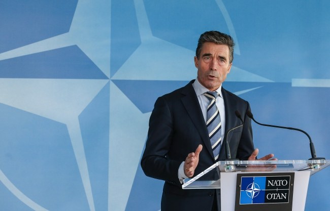 Anders Fogh Rasmussen /JULIEN WARNAND /PAP/EPA