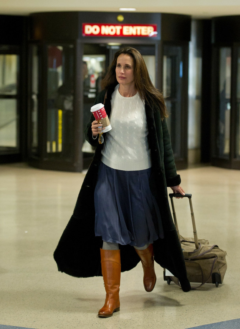Andie MacDowell ma kilka podróżniczych rytuałów  - niektóre zaskoczyły fanów! /MATEI/GVK/bauergriffinonline.com/East News /East News