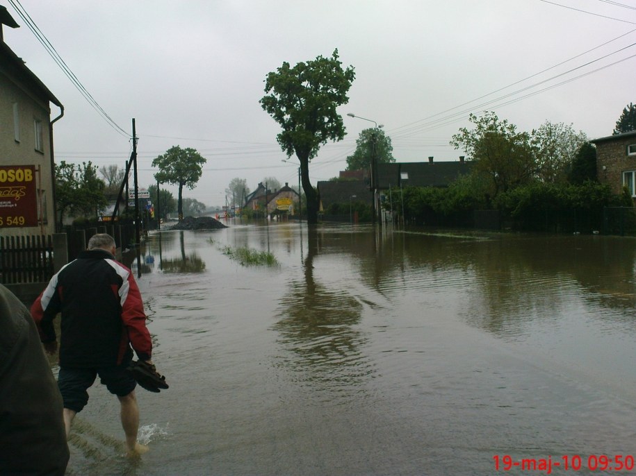 &nbsp; &nbsp; /Prześlij informację, zdjęcie lub film na Gorącą Linię RMF FM