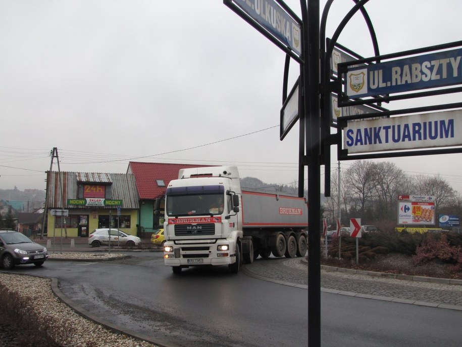 &nbsp; &nbsp; /poboczem.pl