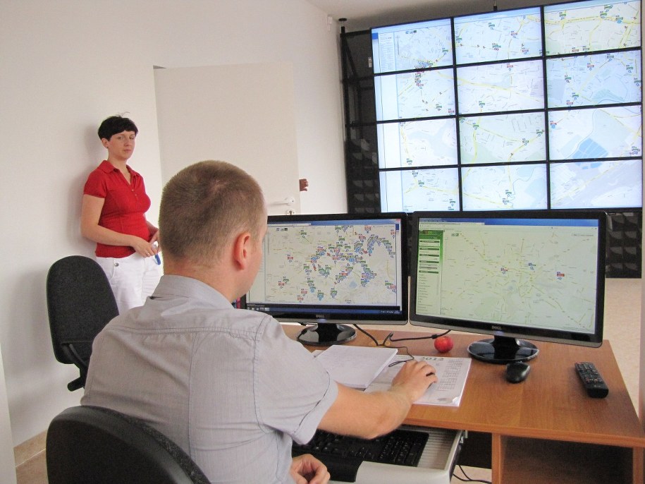 &nbsp; Dyspozytor w centrum sterowania ruchem /Krzysztof Kot /RMF FM