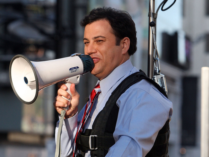 &nbsp; Jimmy Kimmel będzie zdradzał sekrety "Lostów"? /Frazer Harrison /Getty Images/Flash Press Media