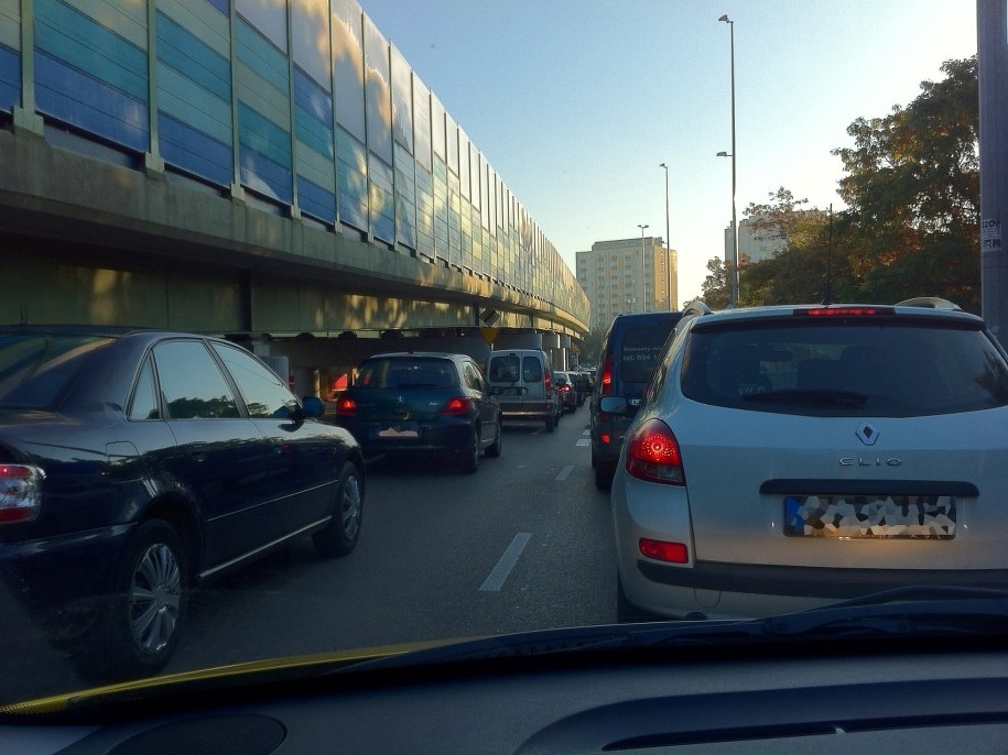 &nbsp; Korki na rondzie Starzyńskiego /Pawe wider /RMF FM