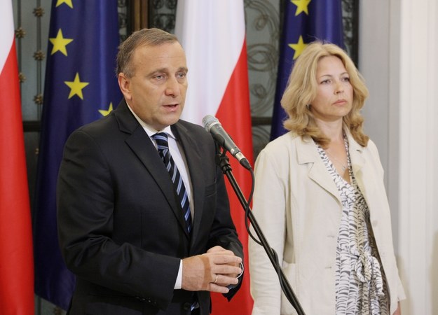 &nbsp; Marszałek Sejmu Grzegorz Schetyna i żona Alesia Bialackiego /Pawe Supernak /PAP