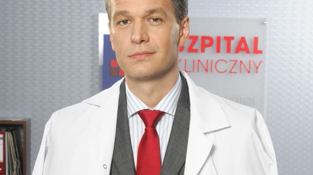 &nbsp; Michał Żebrowski jako dr Falkowicz /Agencja W. Impact